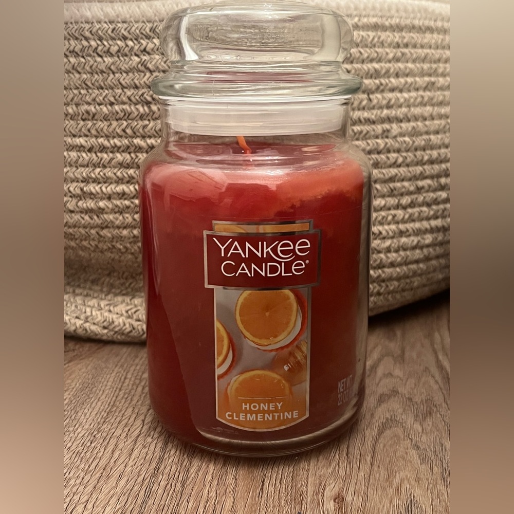Yankee Honey Clementine Scented Candle